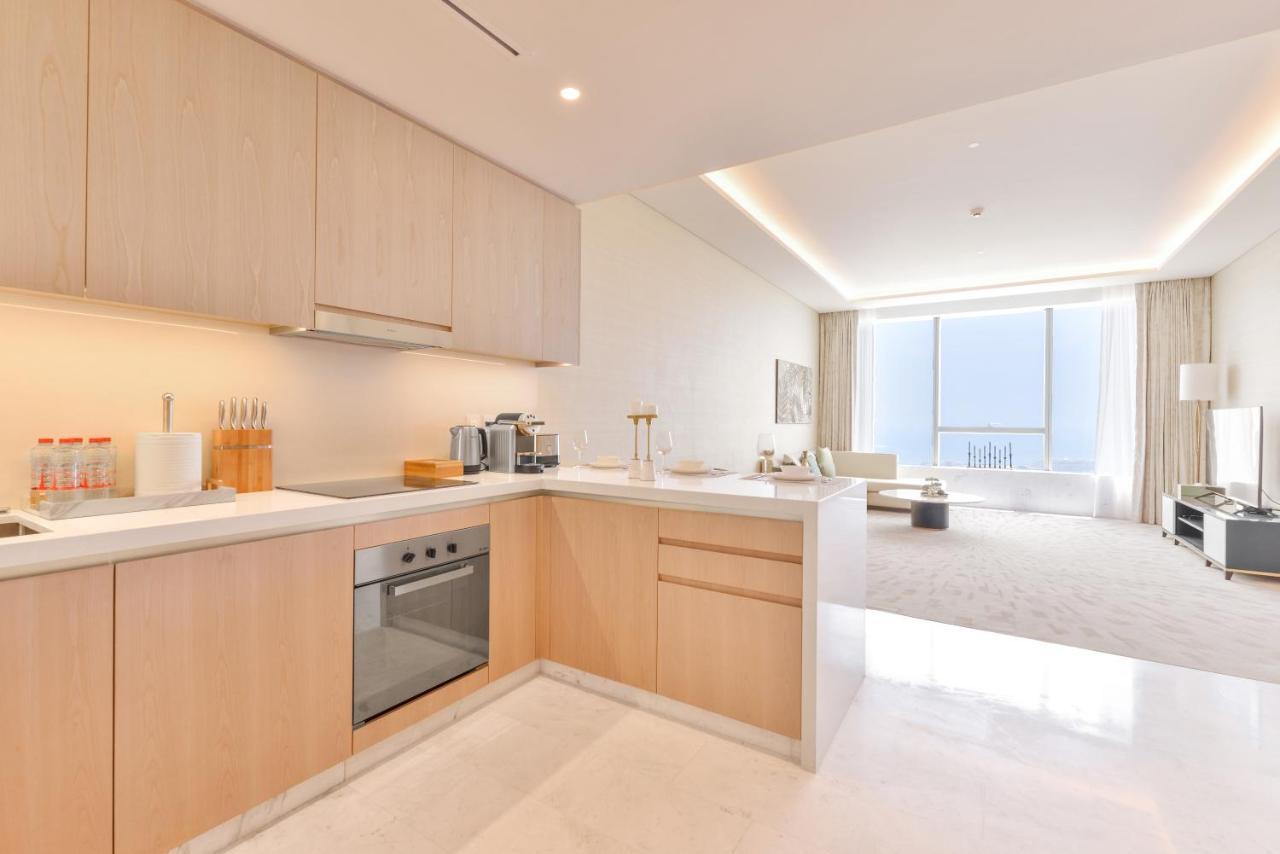דובאי Ultra Luxury Palm Tower With Shared Hotel Facilities מראה חיצוני תמונה